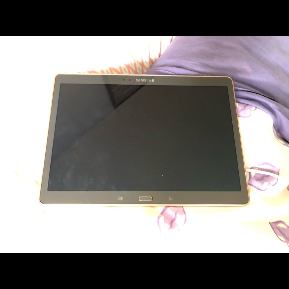 Samsung tablet - Picture 8 of 8